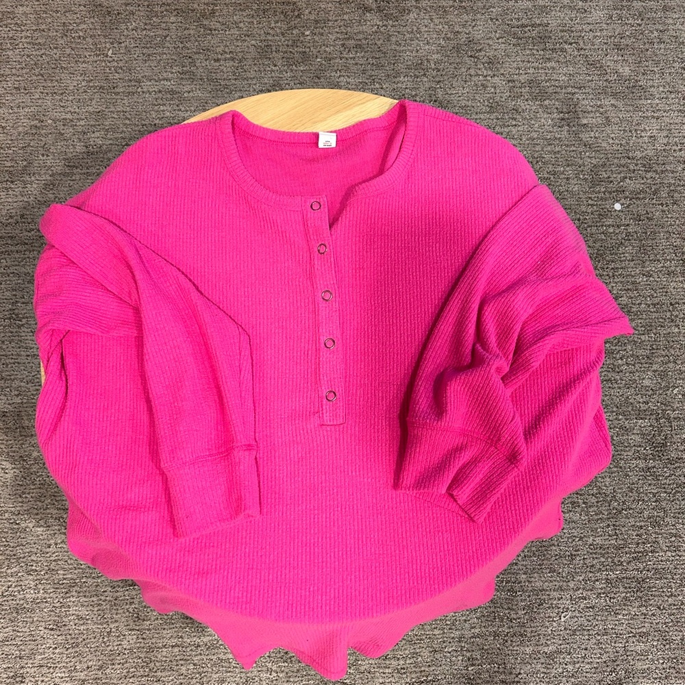 Old Navy Fuchsia Women's Crew Neck Sweater